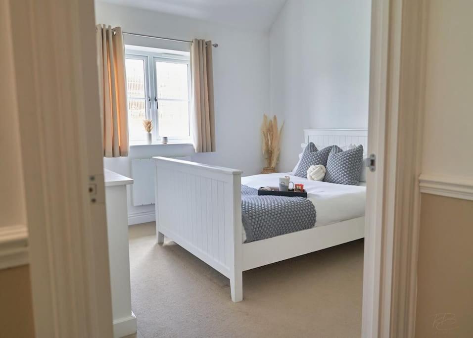 Stunning Luxury 2 Bed Apartment With En-Suite In Wokingham City Centre Luaran gambar